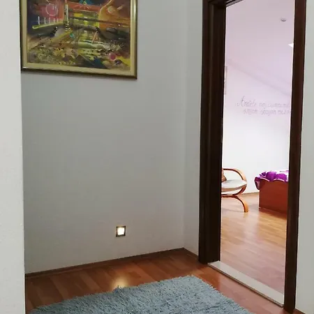 Mala Kate Apartament *